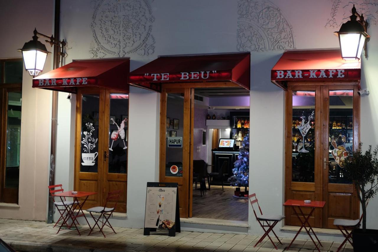 Vlorë Tebeu Coffe And Bar B&B 외부 사진